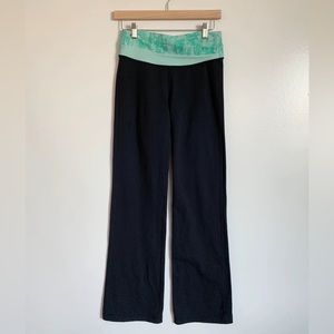 LULULEMON CONTRAST PANTS